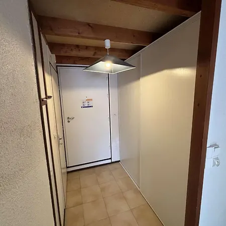 Apartment Mezzanine Climatise Proche Plage, 4 Couchages, Balcon, Tv Et Cuisine Equipee - Fr-1-229c-181 *